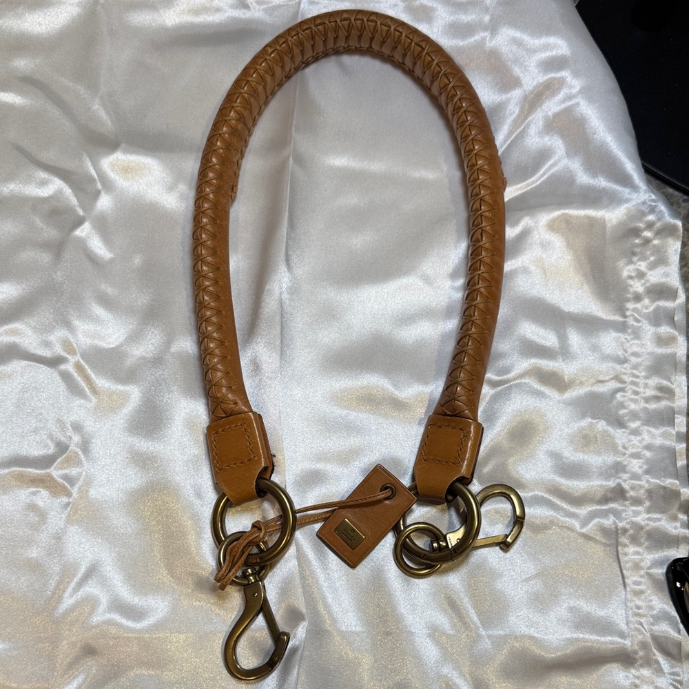 Leather Gucci bag strap